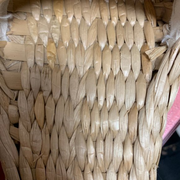 1950s Tan Wicker Closed-Toe Sandals - Picture 3 of 3